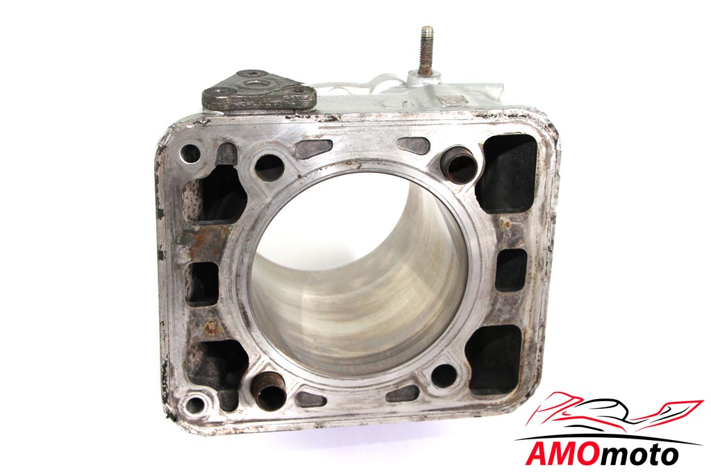 Ducati 748 Desmoquattro Cylinder with Piston Class B Ducati 748 Desmoquattro Cylinder with Piston Class B
