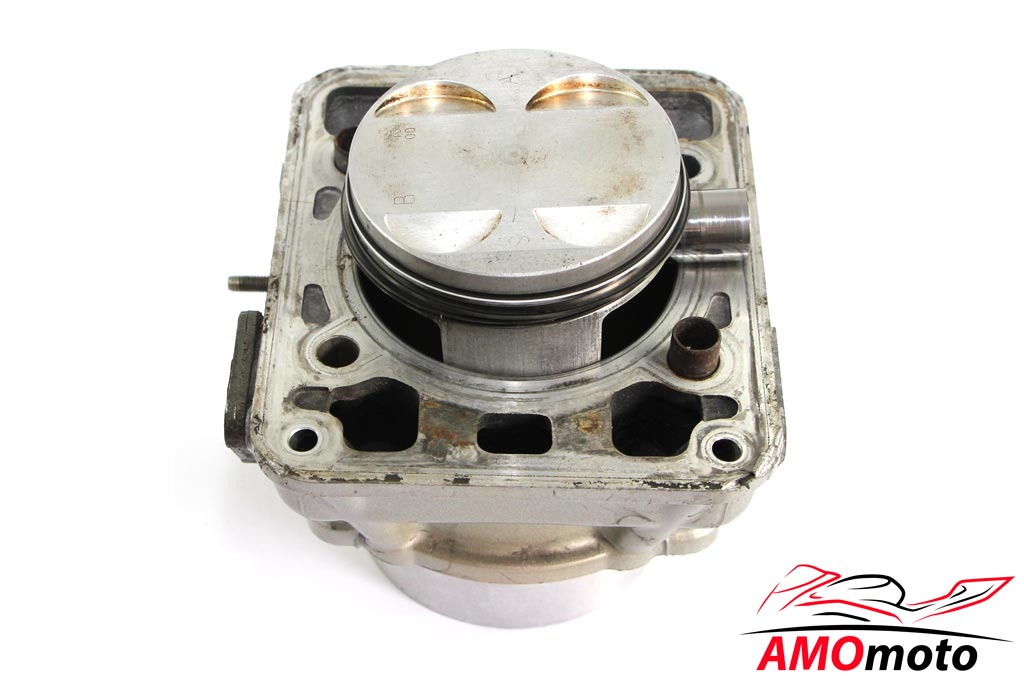 Ducati 748 Desmoquattro Cylinder with Piston Class B Ducati 748 Desmoquattro Cylinder with Piston Class B